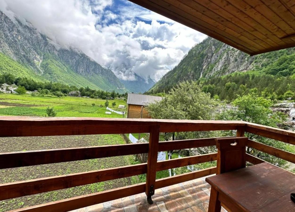 Residence: Quku I Valbones Valbone