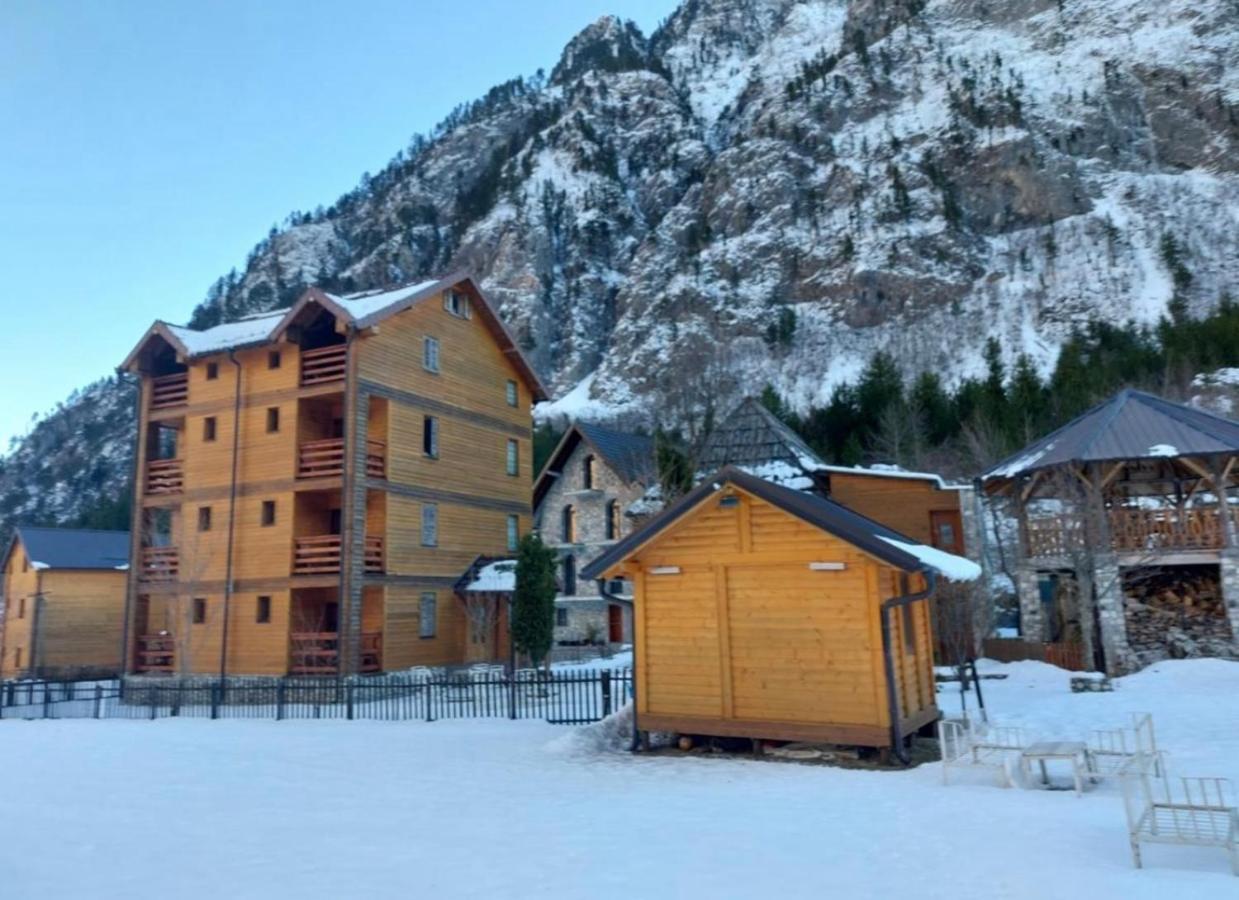Residence: Quku I Valbones * Valbone