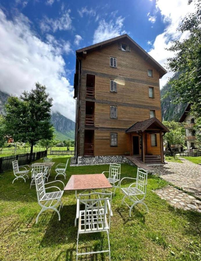Residence: Quku I Valbones * Valbone
