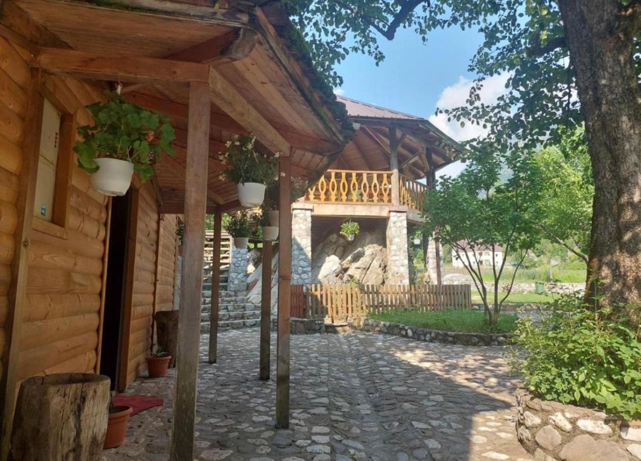 Pensjonat Residence: Quku I Valbones Valbone