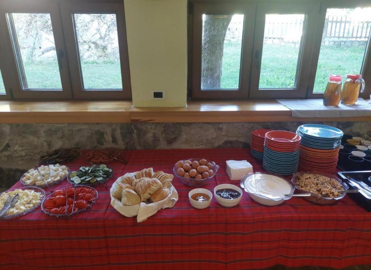 Residence: Quku I Valbones